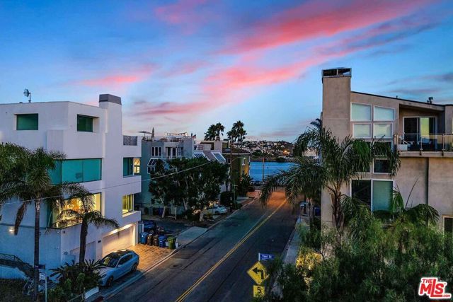 29 Yawl Street A, Marina Del Rey, CA 90292