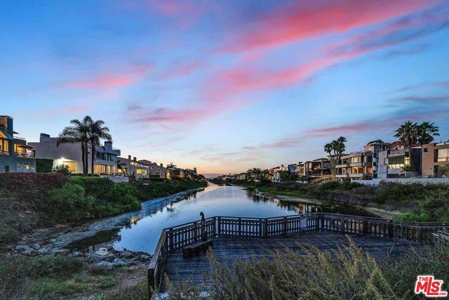 29 Yawl Street A, Marina Del Rey, CA 90292