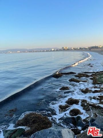 29 Yawl Street A, Marina Del Rey, CA 90292