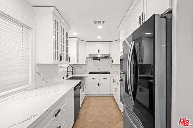 29 Yawl Street A, Marina Del Rey, CA 90292