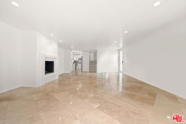 29 Yawl Street A, Marina Del Rey, CA 90292