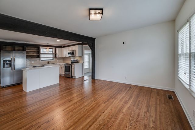 514 Continental Dr, Nashville, TN 37209