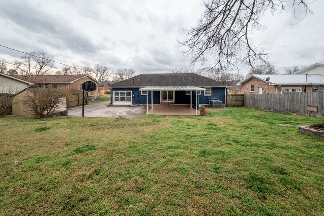 514 Continental Dr, Nashville, TN 37209