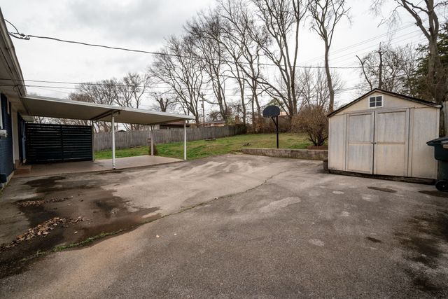 514 Continental Dr, Nashville, TN 37209