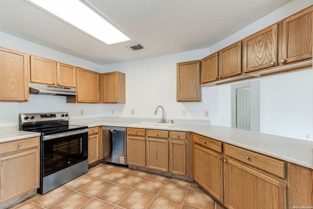 7039 Mary Todd, San Antonio, TX 78240