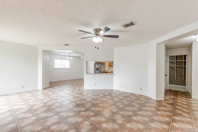 7039 Mary Todd, San Antonio, TX 78240