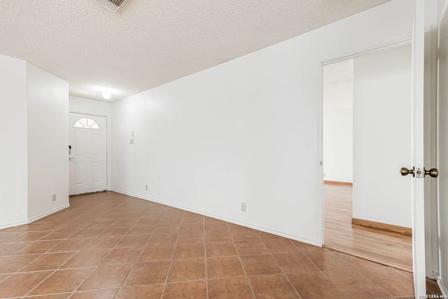 7039 Mary Todd, San Antonio, TX 78240