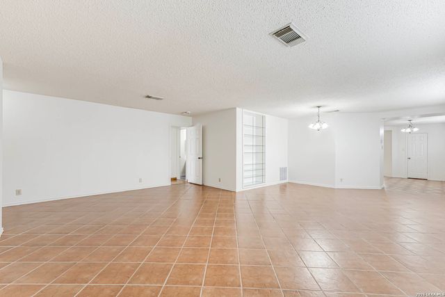 7039 Mary Todd, San Antonio, TX 78240