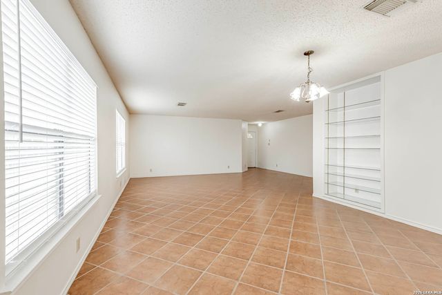 7039 Mary Todd, San Antonio, TX 78240