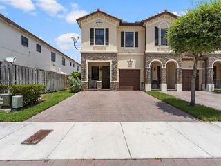 8781 NW 98th Ct 8781, Doral, FL 33178