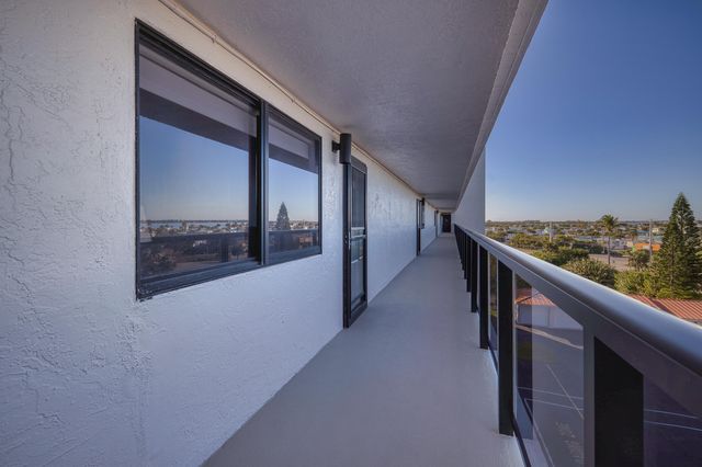 10410 S Ocean Drive 406, Jensen Beach, FL 34957