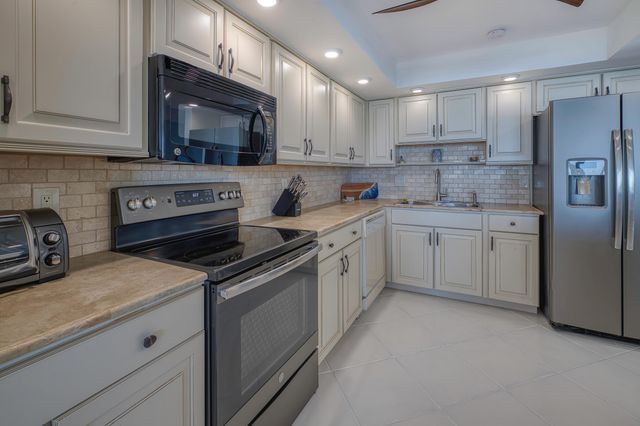 10410 S Ocean Drive 406, Jensen Beach, FL 34957