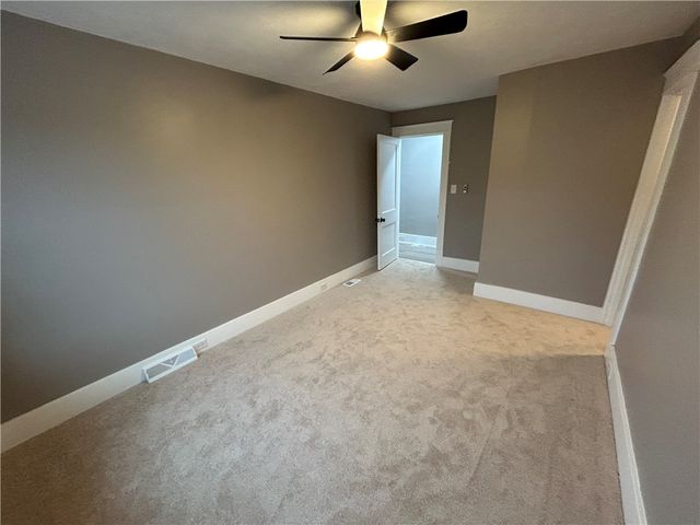 321 Mercer St, City Of But Nw, PA 16001