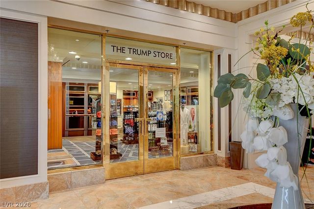 2000 North Fashion Show Drive 4900, Las Vegas, NV 89109