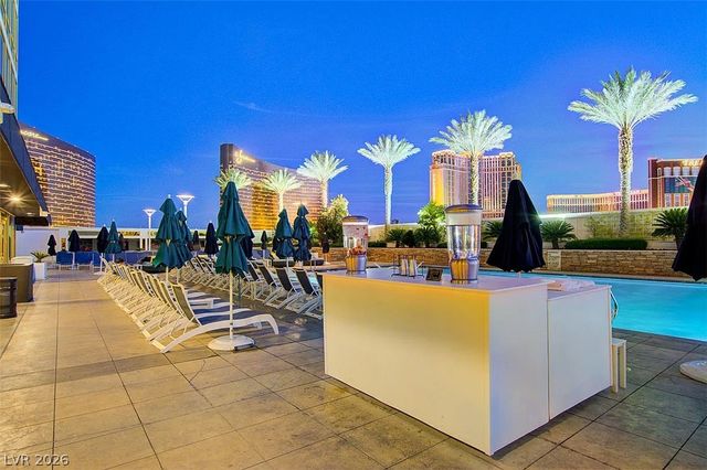 2000 North Fashion Show Drive 4900, Las Vegas, NV 89109