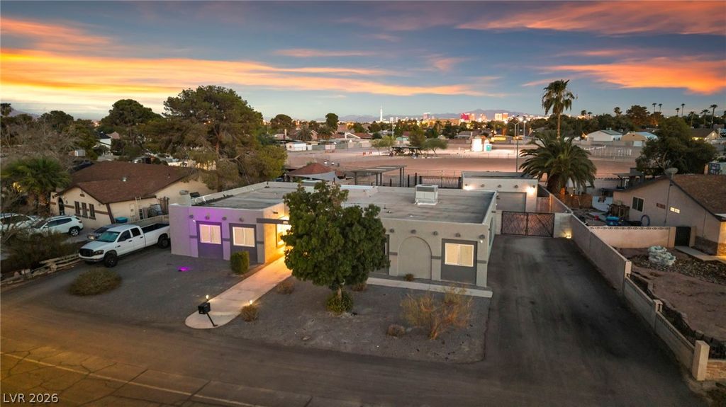5505 Avenida Vaquero, Las Vegas, NV 89108 — photo 2