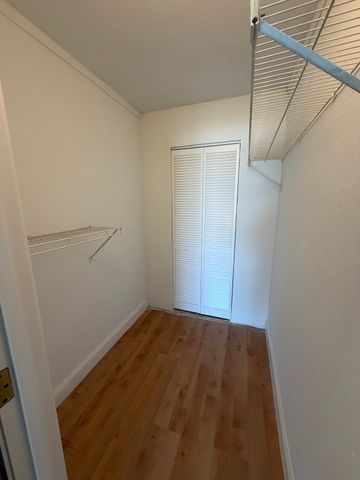 100 Cove Way 405, Quincy, MA 02169