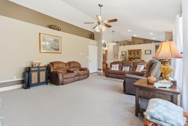 1162 Ferry Road, Somerset, KY 42503