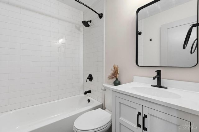 4982 Bell Avenue, Cincinnati, OH 45242