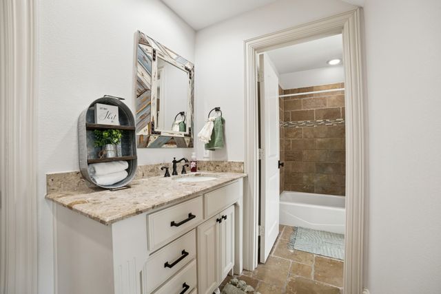 167 Overlook Drive, Sunnyvale, TX 75182
