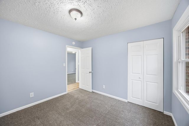 3200 Hunters Point Drive, Lexington, KY 40515