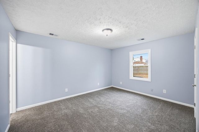 3200 Hunters Point Drive, Lexington, KY 40515