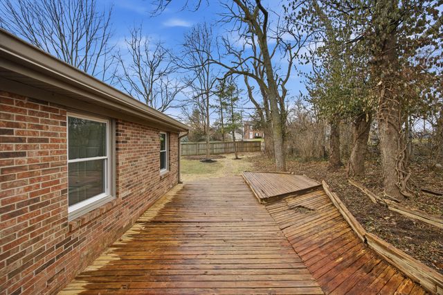 3200 Hunters Point Drive, Lexington, KY 40515