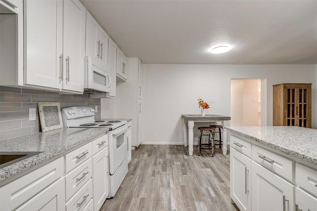 416 Owens Drive, Crowley, TX 76036