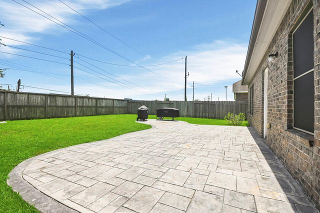 4822 Seaside Sparrow Lane, Baytown, TX 77521
