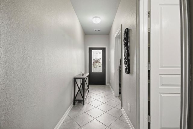 4822 Seaside Sparrow Lane, Baytown, TX 77521