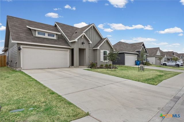 421 Lancebill Drive, Lockhart, TX 78644