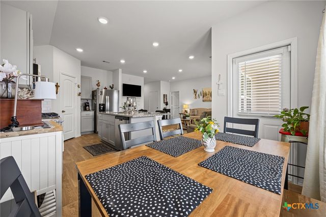 421 Lancebill Drive, Lockhart, TX 78644