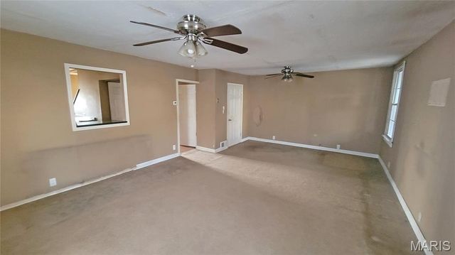 156 W Holden Avenue, St Louis, MO 63125