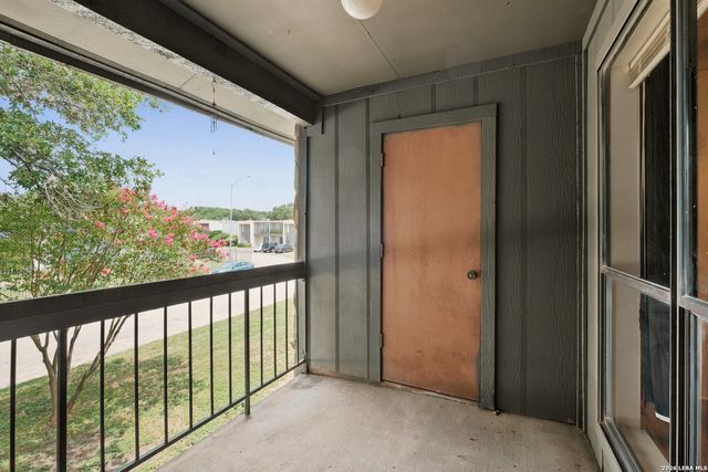 3843 Barrington St Apt 250M, San Antonio, TX 78217