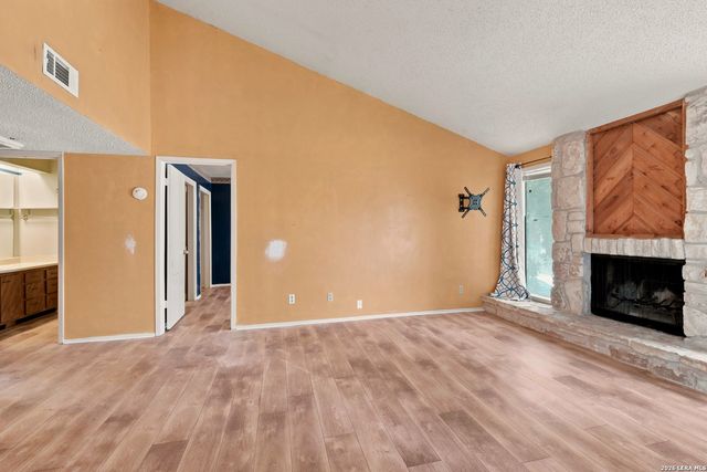 3843 Barrington St Apt 250M, San Antonio, TX 78217