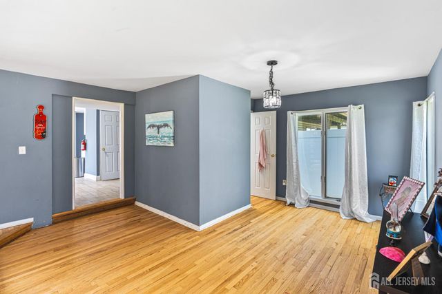 76 Woodland Drive, Keyport, NJ 07735