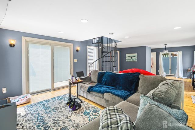 76 Woodland Drive, Keyport, NJ 07735