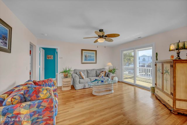 413 Fort Fisher Boulevard N, Kure Beach, NC 28449