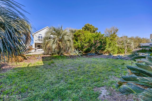 413 Fort Fisher Boulevard N, Kure Beach, NC 28449