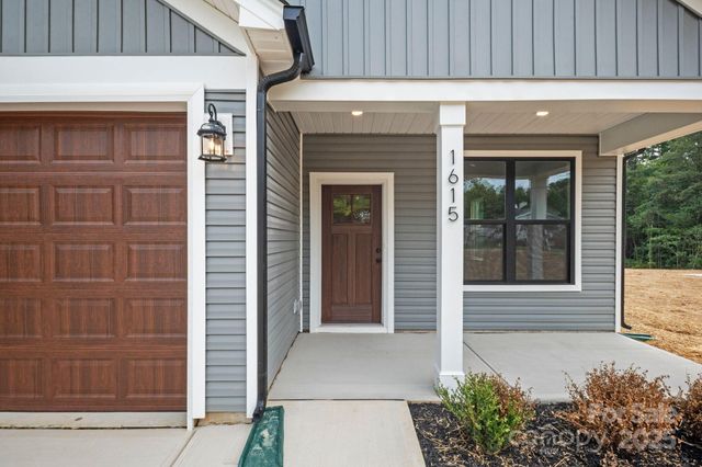 1615 Chambers Avenue, Kannapolis, NC 28083