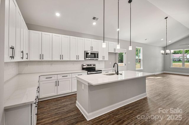 1615 Chambers Avenue, Kannapolis, NC 28083