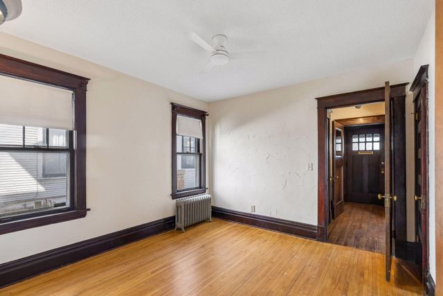 1746 Laurel Avenue, Saint Paul, MN 55104