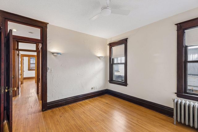 1746 Laurel Avenue, Saint Paul, MN 55104