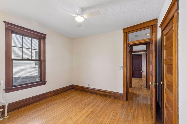 1746 Laurel Avenue, Saint Paul, MN 55104