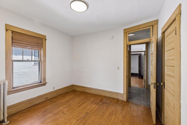 1746 Laurel Avenue, Saint Paul, MN 55104