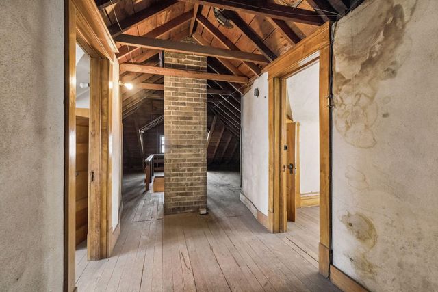 1746 Laurel Avenue, Saint Paul, MN 55104