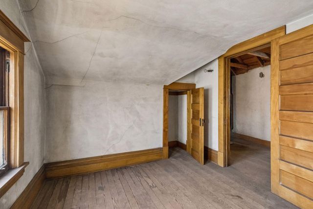 1746 Laurel Avenue, Saint Paul, MN 55104