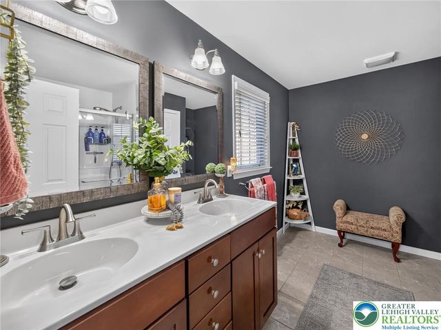 4148 Ross Road, Bethlehem Twp, PA 18020