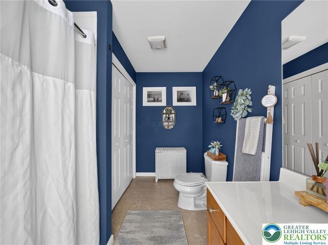 4148 Ross Road, Bethlehem Twp, PA 18020