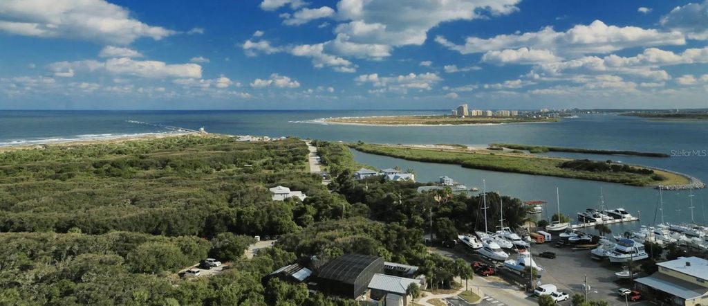Image 30 of property listing at 2631 FAIRFAX AVENUE, New Smyrna Beach, FL 32168